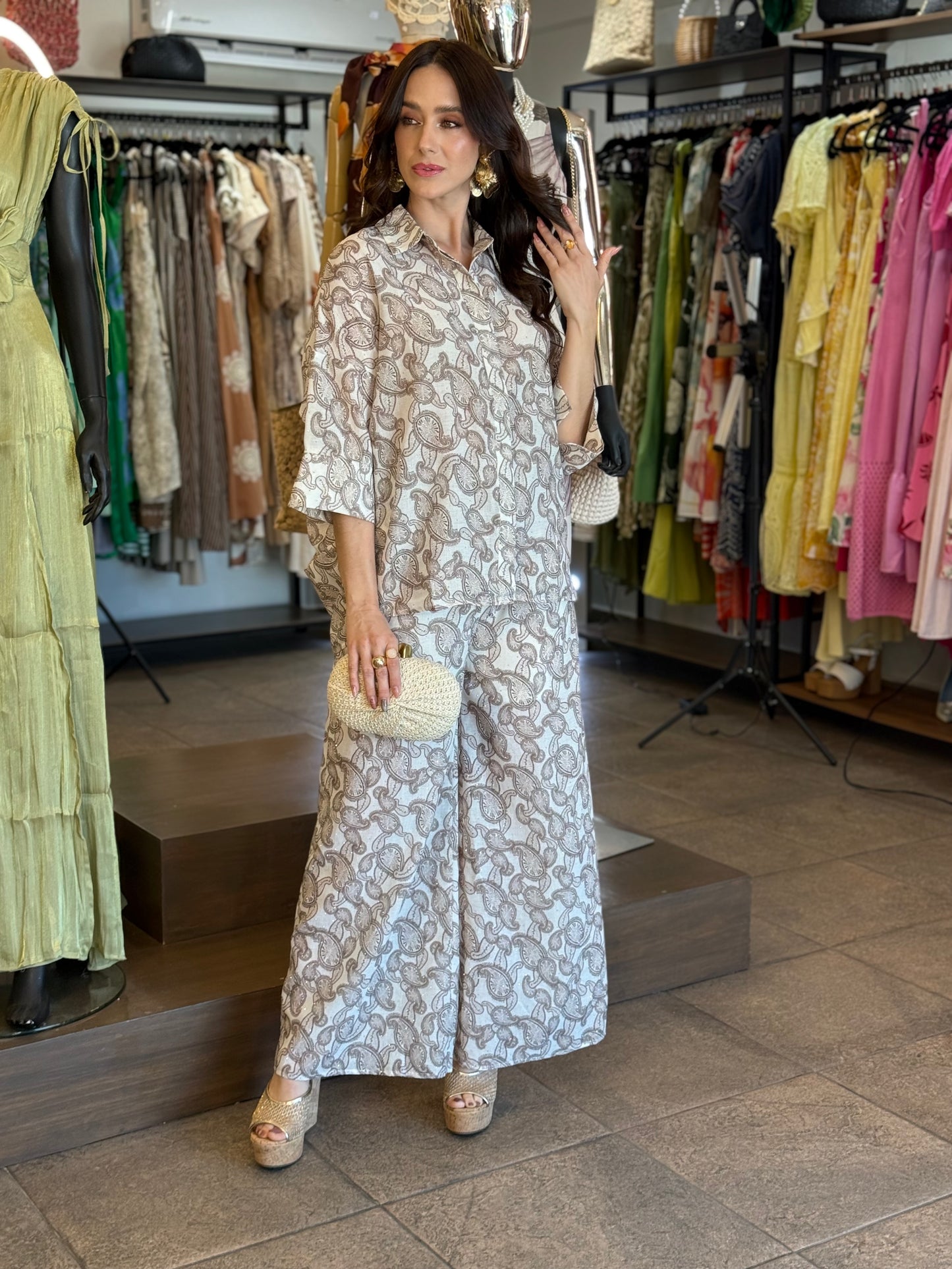 Ivory Paisley Set
