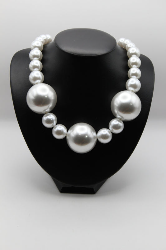 Grand Soirée Pearl Necklace