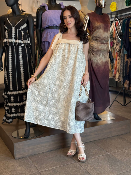 Ivory Blossom Midi Dress