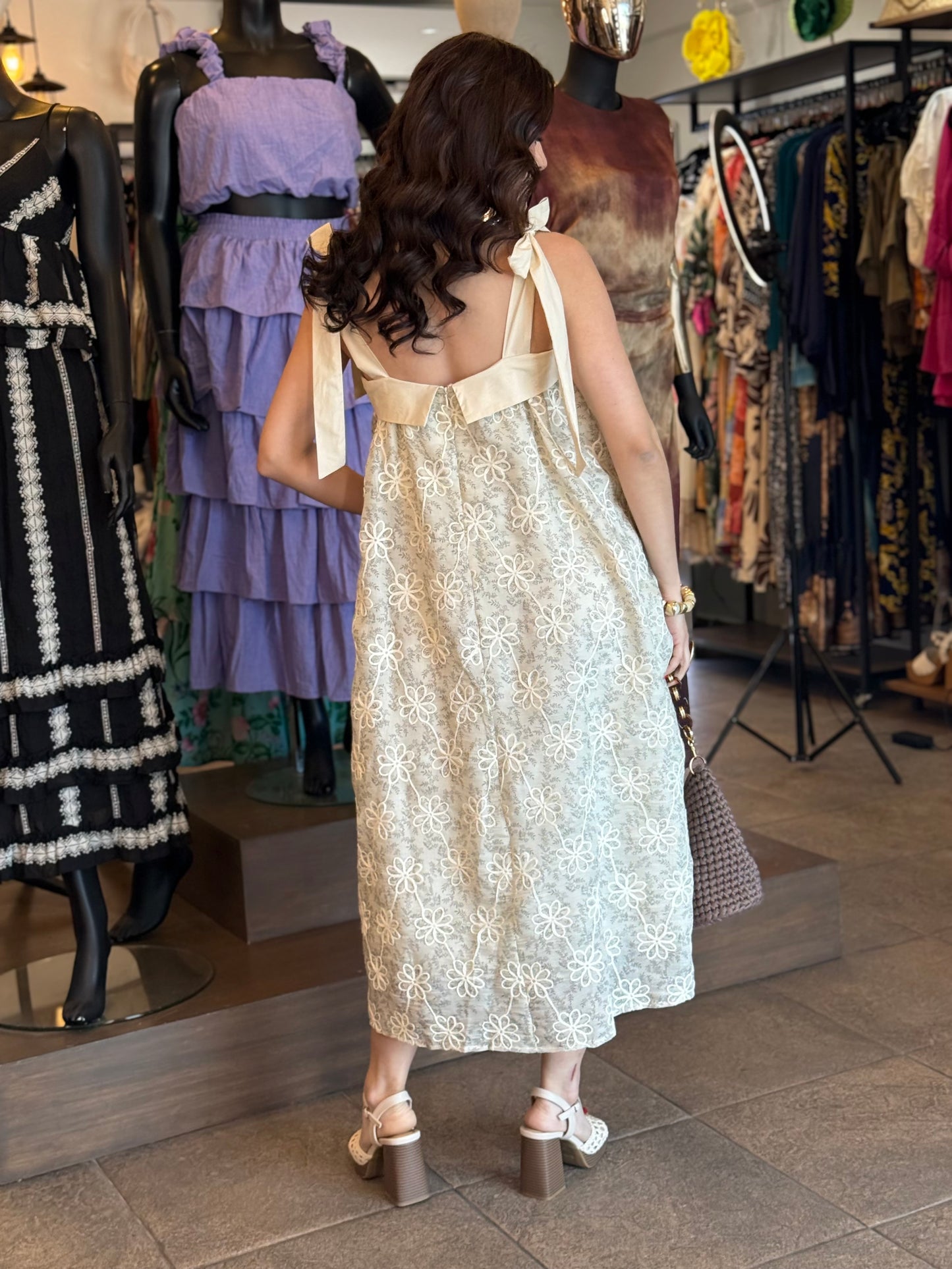 Ivory Blossom Midi Dress