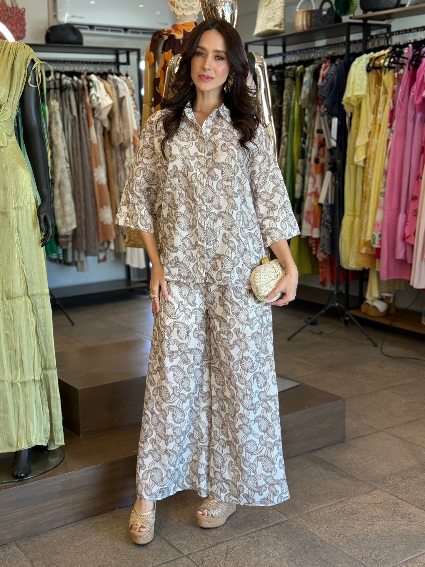 Ivory Paisley Set