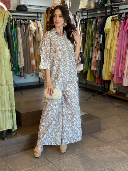 Ivory Paisley Set